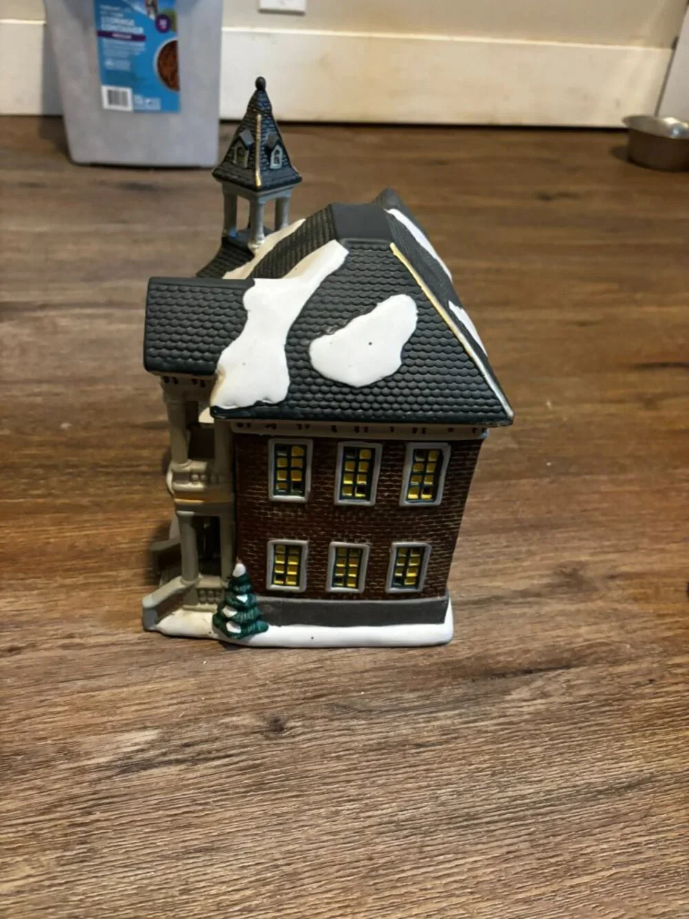 Santas Workbench Christmas village light up house Mulberry Bush Lane